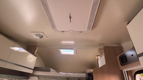 Stories_on_wheels – 6p Giottiline alcove uit 2024