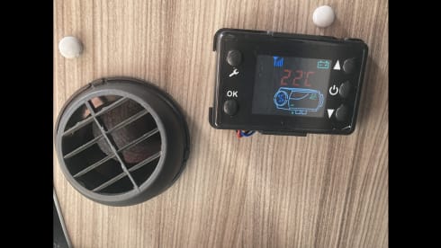 Essie  – 4 berth Volkswagen Campervan