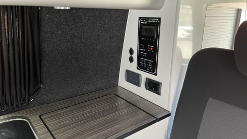 Bertie – 4 berth Volkswagen bus from 2015