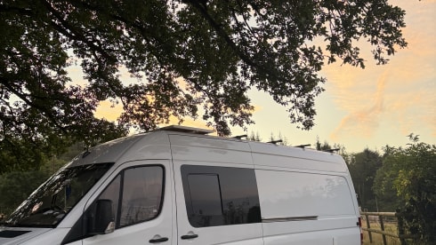 Sandy – Sandy The 3 Berth Cosy Campervan