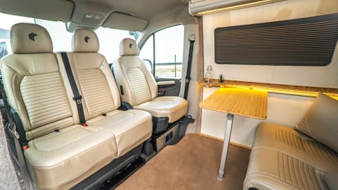 THE JUGGERNAUT – 5 berth Volkswagen bus from 2016