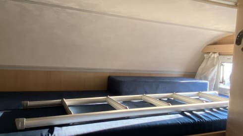 Mobilvetta Camper Attic 6 seats from 2007