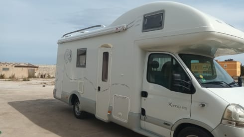 Samuele – A life on vacation to visit unique places with our camper