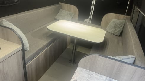 Jean ford van dam  – 3 berth Ford Transit campervan 