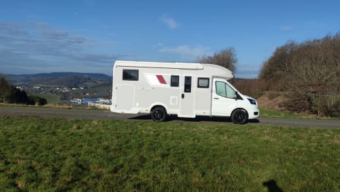 Fully equipped Mobilhome (2022) - Roller Team 284TL - 5 pers.