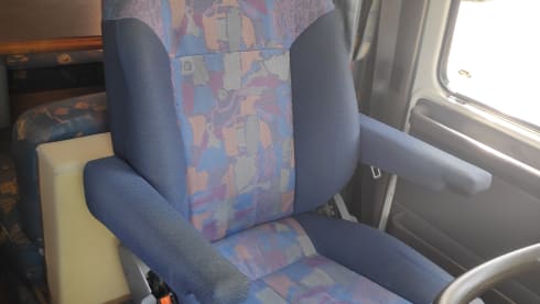 Spacious camper for up to 4 people with access to Umweltzonen (D)