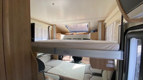 Mielke – Spacious Mobilhome Rollerteam Zefiro Plus 298TL 5 persons - Automatic