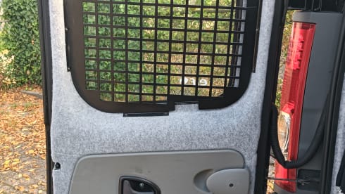 2p Renault bus uit 2010
