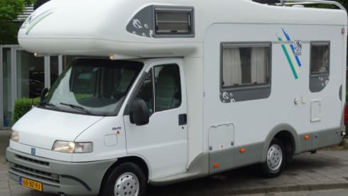 knaus v – 6p Fiat alcove uit 2001