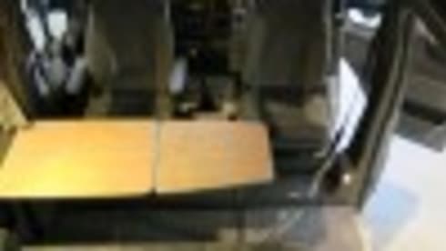 Nuggie – Nuggie wants to go, red Ford Transit nugget westfalia from 2006