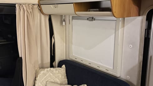 Comfort, luxe en ruimte!! maar ook compact.  – 4p Hymer bus from 2005