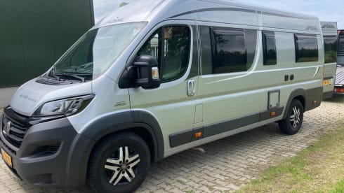 Buckies Travel House – 2-seater Fiat bus from 2026