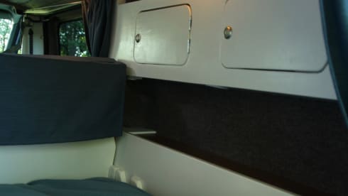 InneGer – Compact, practical and cozy 2 person camper (bus) (extra long).