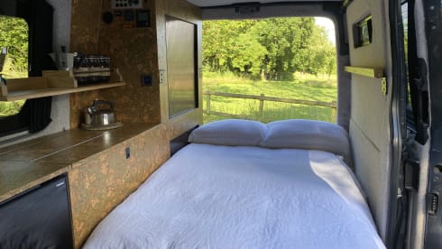 Bespoke campervan for wild adventures in all seasons <3
