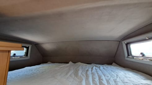 Stoere 4-persoons VW Karmann Missouri – 4er Volkswagen Alkoven aus dem Jahr 2000