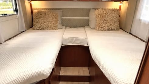 Volledig off-grid reizen met onze comfortabel uitgeruste 2p camper