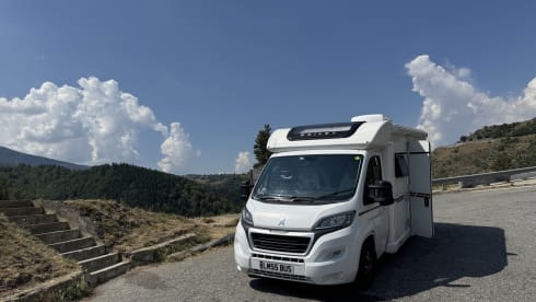 Bailey Bus – 6 berth Bailey Advanced II 2019 - Insurance Included