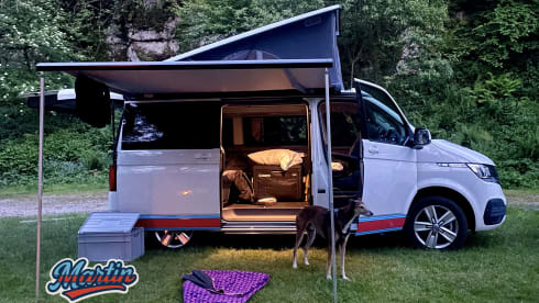 Martin  – 2023 Volkswagen Beach T6.1 Campervan Automatic 