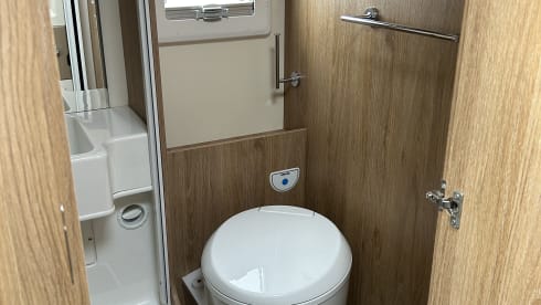 Minnie – 6 berth Roller Team semi-integrated from 2021