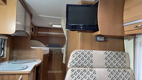 Breeze – Nice handy camper with all conveniences
