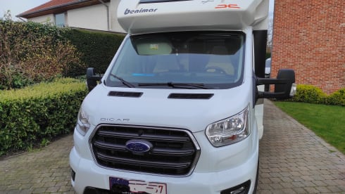 Benny – Nice camper for 4 people from 2022
