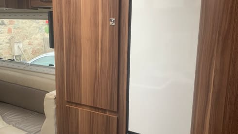 Ourbee – Luxury 6 berth Roller 707 Motorhome ***INSURANCE INCLUDED***