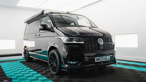 WEEKENDER TWO – 4 berth Volkswagen Campervan - AUTOMATIC