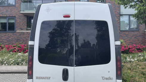 Simpele, betrouwbare camper – 2p Renault campervan from 2012