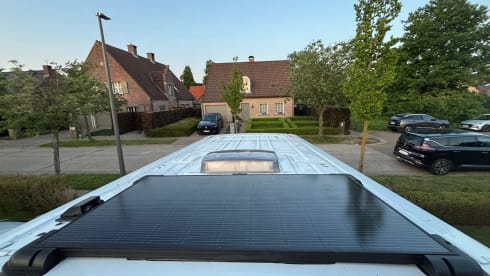 betty – 2p Nissan bus uit 2017