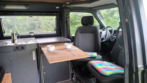 4p Volkswagen campervan with lifting roof tent