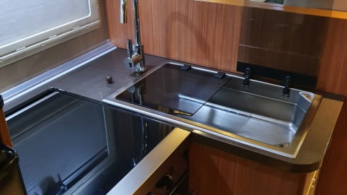 Sidney – Luxurious High End A Class Motorhome 