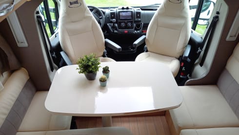 Louis – McLouis Sovereign 460G 180 hp