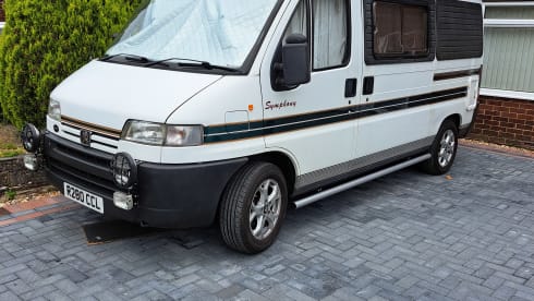 2 berth Auto-Sleeper Symphony  1998 2.0lt petrol