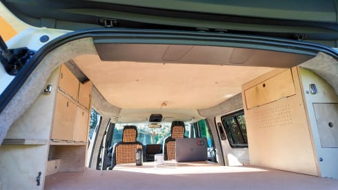 FLO – "FLO" the Climate Camper - A Fully Electric VW ID Buzz Campervan