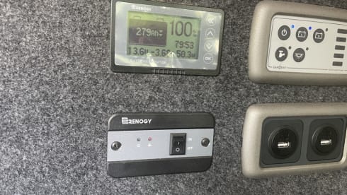 Innes – 4 berth Volkswagen campervan 2022 Wi-Fi 240v Battery for off grid travel