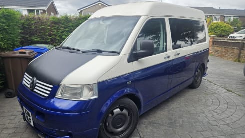 2 berth Volkswagen campervan from 2004
