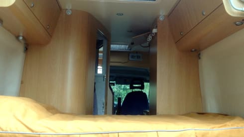“Bakkie” – Compact bus camper Adria Twin for rent