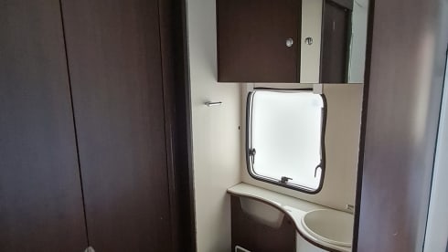 Lomiloom – Ford Benimar alcove