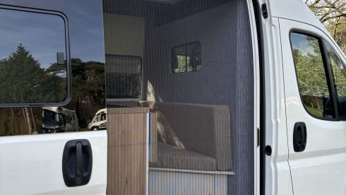 2p Citroën bus from 2018