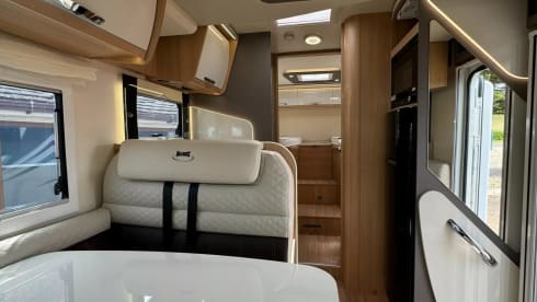 4 berth McLouis Fusion 373 ( 2024 )