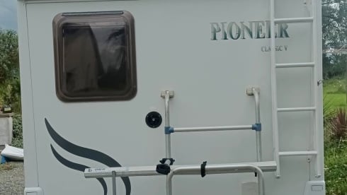 Limavady – 6 berth Peugeot alcove from 2001