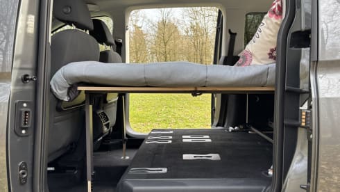 Stockholm Tourneo Adventure – Camping-car Ford 2 places à partir de 2026