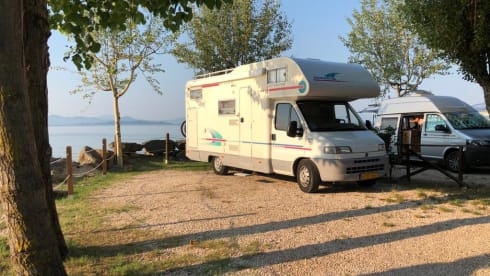 Spacious comfortable alcove camper 