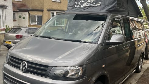 Jude – 4 berth Volkswagen LWB Campervan 2014 New Conversion 