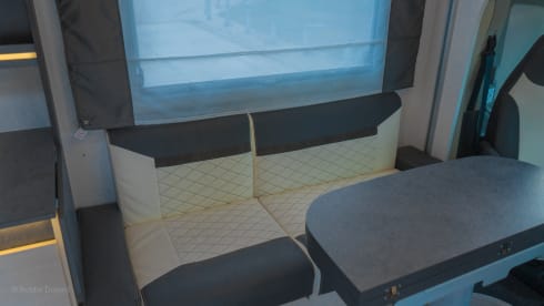 FORD CHAUSSON 640 170CAR TITANIUM PREMIUM