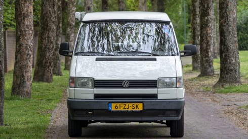 Tropical - Cozy and robust VW T4 multivan with sleeping roof