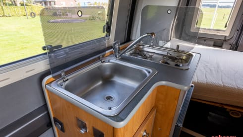 Beautiful bus camper from 2005