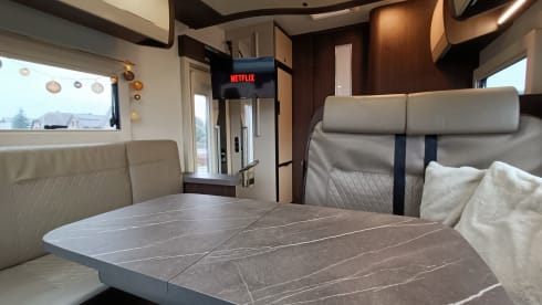 Luxury Ford Cocoon 463 - AUTOMATIC - Winter version - 2022