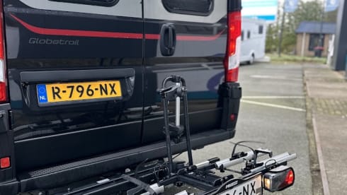 ROTS – Dethleffs Globetrail 640 | 3 person bus camper