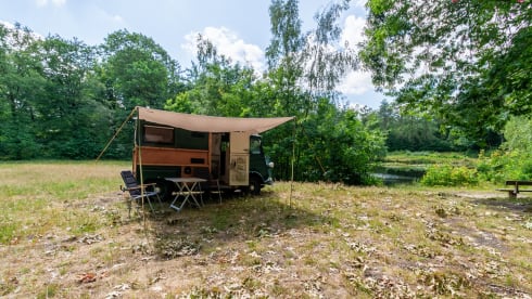 Woody – Classic Citroen HY 1976 bus camper